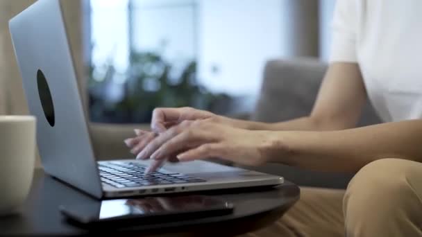 Close Shot You Can See Businesswoman Hands Working Laptop Computer — Stockvideo