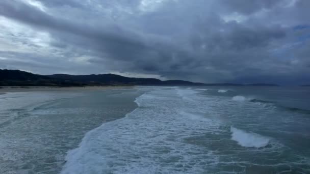 Baldaio Beach Corua Spain — стоковое видео
