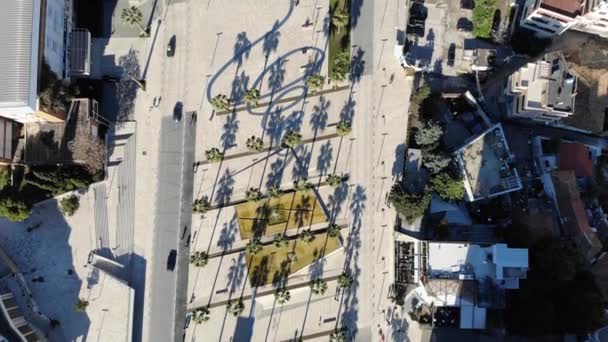 阿尔巴尼亚都拉斯市中心 主广场上有棕榈树 Drone View — 图库视频影像