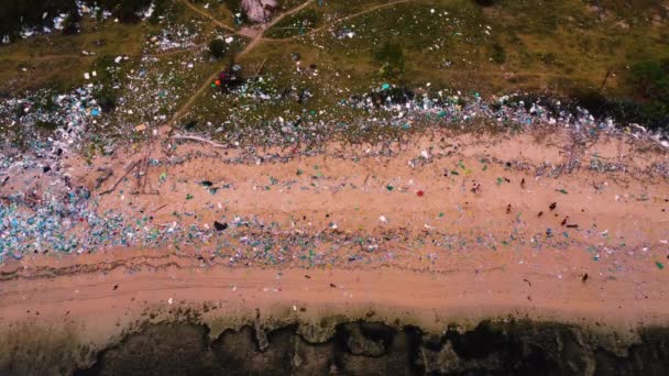 Terrible Overhead View Heavily Polluted Beach Human Ecological Footprint — Stock video