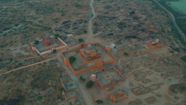 Aerial View Tomb Isa Khan Hussain Makli Hill Pakistan Circle — Stok video