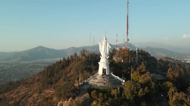 Aerial Dolly Out Statua Sanktuarium Niepokalanego Poczęcia San Cristobal Hill — Wideo stockowe