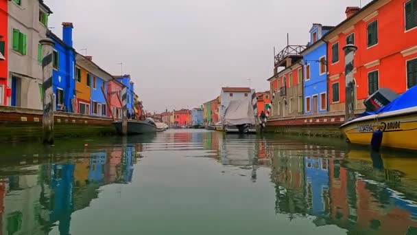 Unusual Different Low Angle Panoramic View Burano Colorful Houses Seen — Wideo stockowe