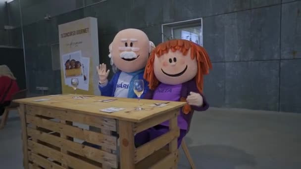 Large Puppets Sitting Wooden Table Wine Tasting Gastronomic Event Xantar — Stock Video © BlackBoxGuild #564415230 Large Puppets Sitting Wooden Table Wine Tasting Gastronomic Event Xantar — Stock Video © BlackBoxGuild #564415230