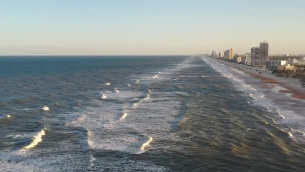 Drone Shot Waves Shoreline Daytona Beach — Stockvideo