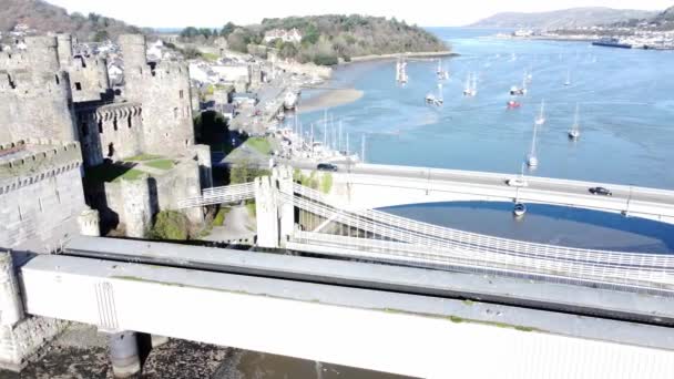 Medeltida Conwy Slott Walesiska Marknaden Stad Ruiner Antenn Utsikt Historisk — Stockvideo