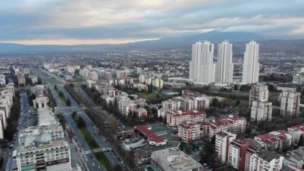 Panoramautsikt Över Skopjes Jane Sandanski Distrikt Och Cevahir Sky City — Stockvideo