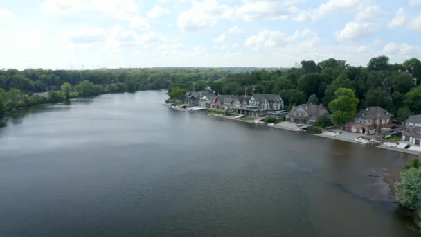 Aerial Shot Approaching Historic Boathouse Row Philadelphia Schuylkill River — стокове відео