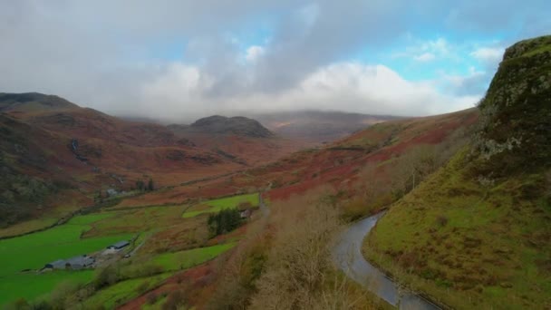 A498 Road Snowdon View Point Wales Aerial Rising — Video Stock