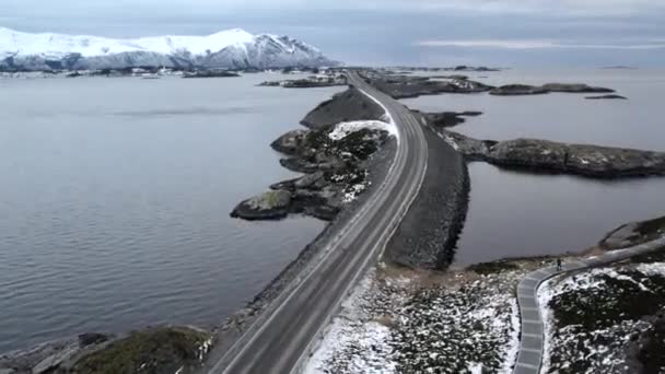 Weg Naar Brug Atlantic Ocean Road Noorwegen — Stockvideo
