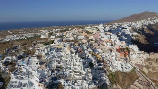 Aerial Crane Shot Oia Santorini Grecja Podczas Zachodu Słońca — Wideo stockowe