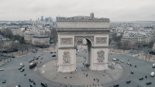 Drone Flying Triumphal Arch Paris — Stockvideo