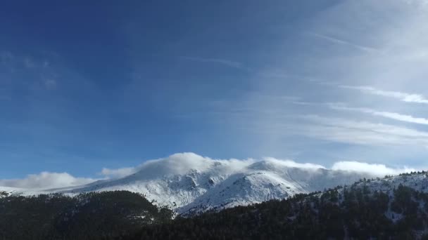Drone Flight Sierra Snow — стоковое видео