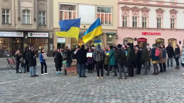 Ucrânia Guerra Rússia Comboio Militar Apoio Marcha Para Refugiados — Vídeo de Stock