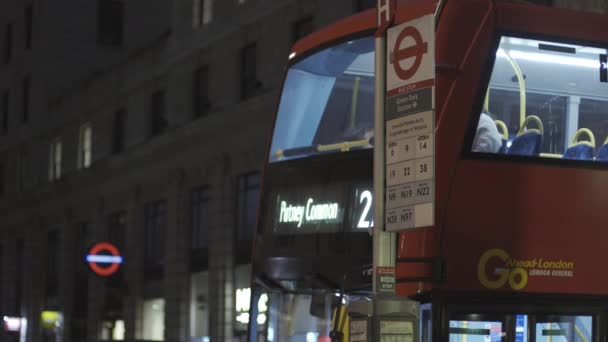 Timelapse Night Traffic London Trafalgar Square Cockspur Street Timelapse — ストック動画