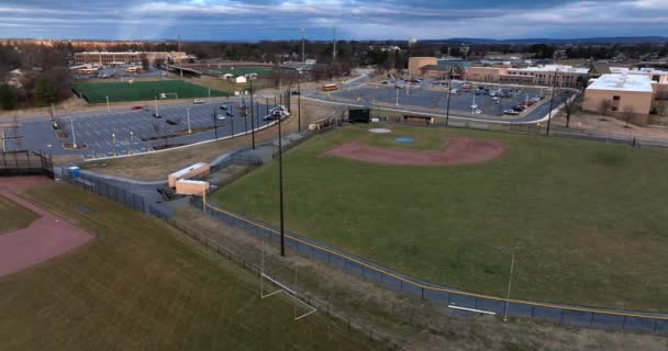 Diamante Béisbol Campos Atletismo Campus Escuela Universitaria Aérea Mañana Invierno — Vídeo de stock