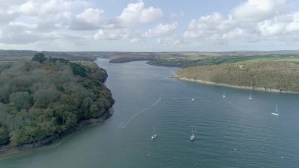 Río Helford Otoño Seguimiento Aéreo Mirando Hacia Interior Cornwall Reino — Vídeos de Stock