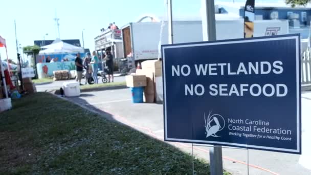 Wetlands Seafood Sign — Stok Video