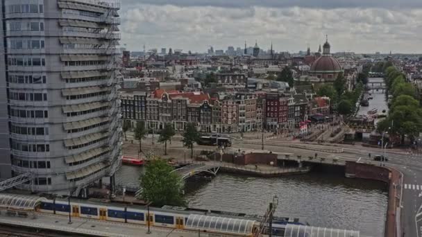 Amsterdam Netherlands Aerial V20 Pull Out Shot Away Rows Dutch — Stockvideo