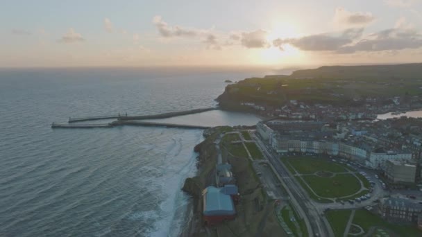 Whitby North York Moors Património Costa Manhã Cedo Nascer Sol — Vídeo de Stock