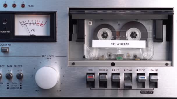 Deck Vintage Sound Media Çalan Ses Kasetindeki 911 Wiretap Kaydı — Stok video