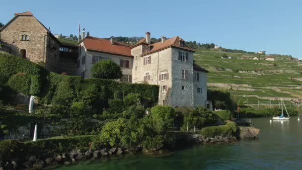 4K日内瓦湖上的空中老房子 — 图库视频影像