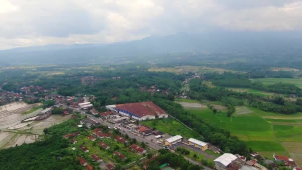 Industrial Area Verdant Landscape Grabag Indonesia Aerial Forward — Stock video