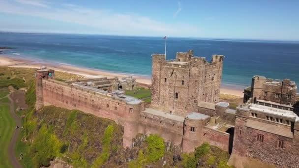 Aerial Shot Northumbrian Castle Bamburgh — 비디오