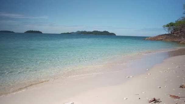 Left Right Slow Pan Footage White Sand Beach Turquoise Waters — Video Stock