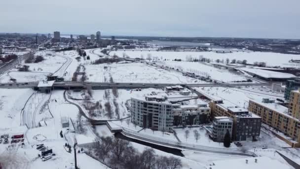 Вид Повітря Вкритий Снігом Ландшафт Місті Оттава Канаді Трафіком Шосе — стокове відео
