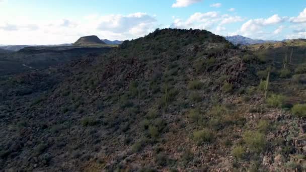 Aerial Tilt Upp Till Avslöja Countryside Ovanför Phoenix Arizona — Stockvideo