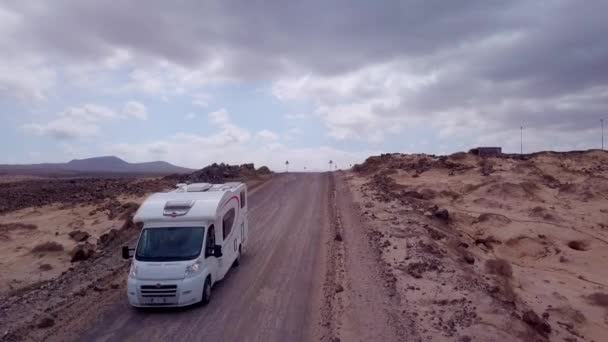 Impressive Drone Footage Motorhome Crossing Desert Mountains North Fuerteventura — Wideo stockowe
