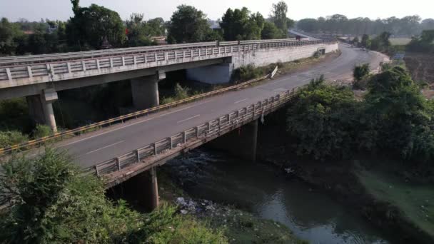 Indisches Stadtbild Luftbild Mit Gebäuden Straßen Und Über Brücke Bei — Stockvideo