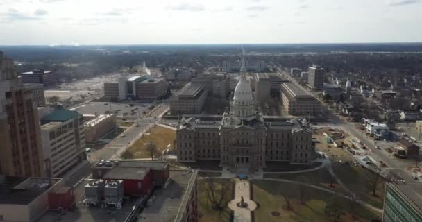 Michigan State Capitol Building Boji Tower Lansing Michigan Drone Video — Vídeos de Stock