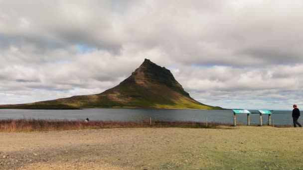 Iceland Nature Drone Video Kirkjufell Mountain Landscape Icon Iceland Most — Stockvideo