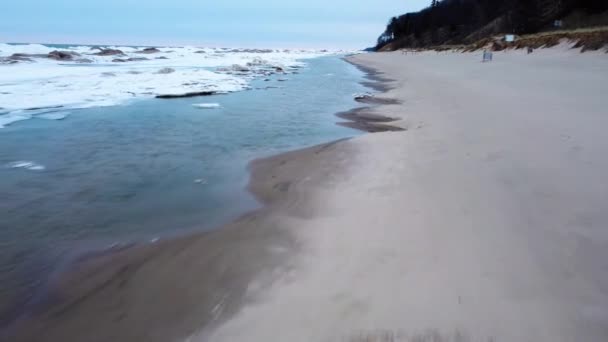 Drone Fusión Costa Durante Primavera Lago Michigan — Vídeos de Stock