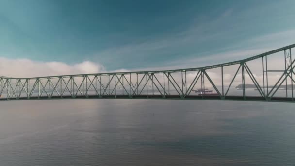 Aerial Big Steel Bridge Columbia River Oregon Drone Dolly Shot — Stockvideo