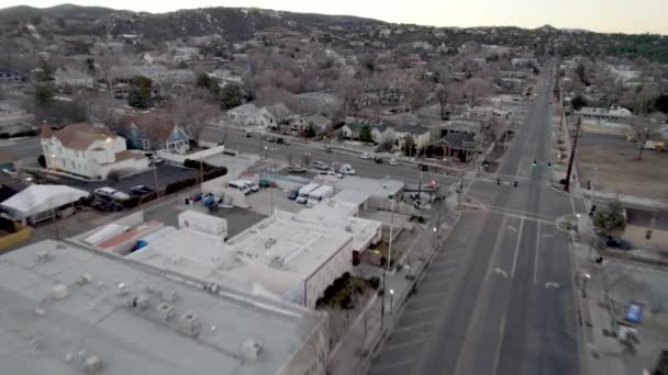 Alto Rápido Aéreo Sobre Prescott Arizona — Vídeos de Stock