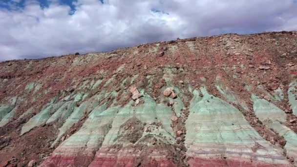 Collines Bentonite Érodées Dans Utah États Unis Recul Aérien — Video