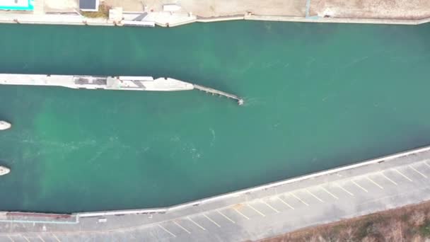 Top View Directly Shinnecock Canal Hampton Bays Long Island Drone — Vídeo de Stock