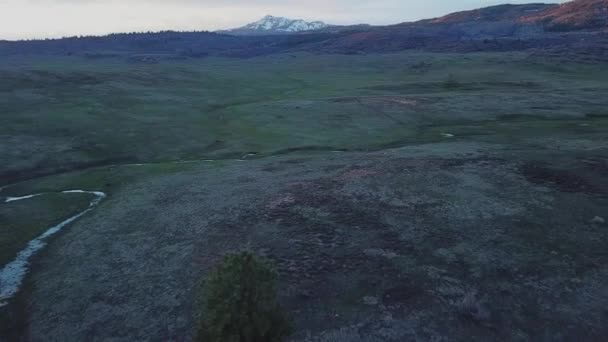 Chama Peak Edward Sargent Wildlife Area Aerial Pull Back Shot — Stockvideo