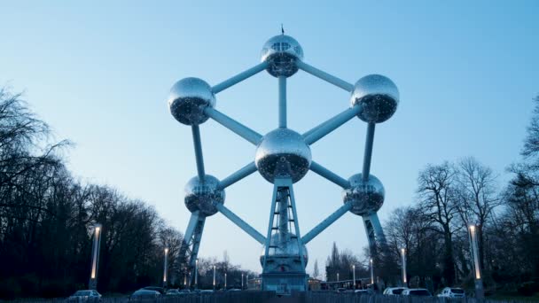 Atomium Monument Spheres Twilight Static Shot Brussels Belgium — Stock Video