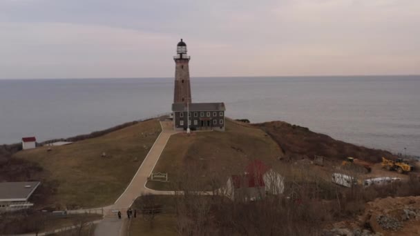 Aerial View Montauk Lighthouse Cloudy Sunset Drone Camera Dolly Pan — Stockvideo