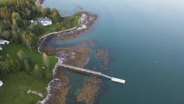 Huizen Dokken Water Langs Kust Penobscot Bay Maine Usa Luchtfoto — Stockvideo