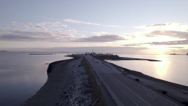 Tsawwassen Fährhafen British Columbia Drohne Fliegt Über Dem Highway Über — Stockvideo