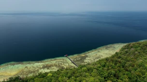 Drone Flying Tropical Island Endless Views Sea – Stock-video