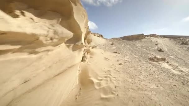 Fuerteventura Canary Island Rock Geologic Formation Mountains Dry Desert Sunny — Vídeos de Stock