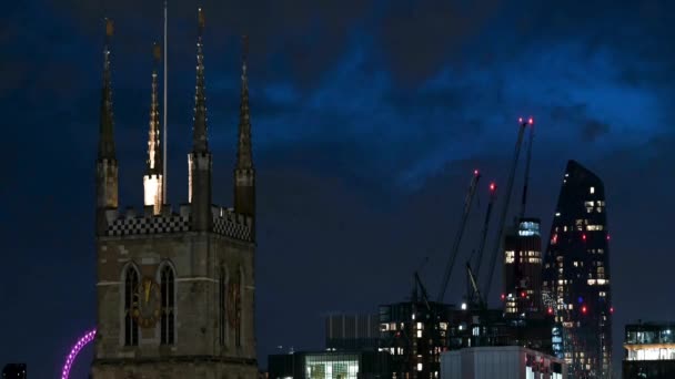 Kvällsutsikt Över Southwark Cathedral Och London Eye London Storbritannien — Stockvideo