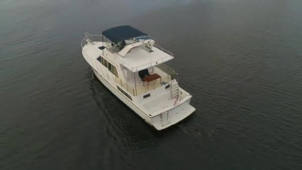 Rotating Aerial Shot Private Yacht Sunset Manila Bay — Stockvideo