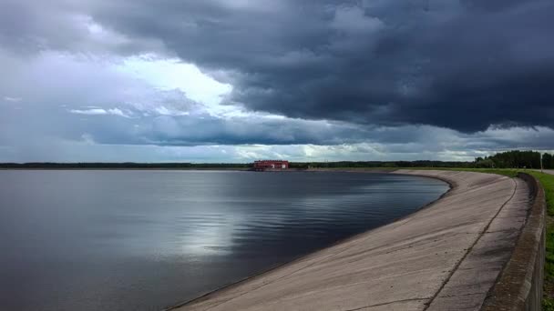 Riga Hydroelectric Power Plant Dam Wall Time Lapse Moody Clouds — Stok video